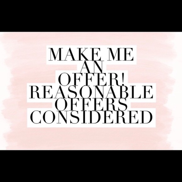 Meet your Posher, Nicole - Picture 2 of 2